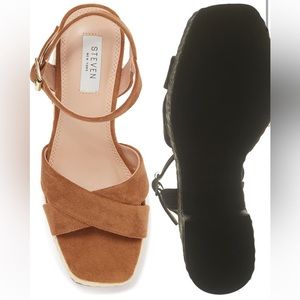 NEW- Weave texture chunky platform